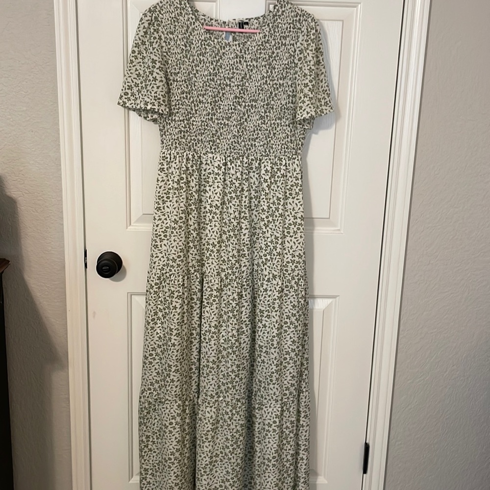 Floral green maxi dress